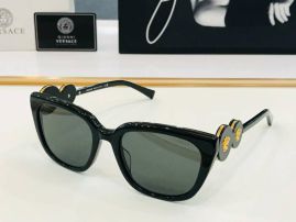 Picture of Versace Sunglasses _SKUfw55118383fw
